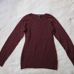 Maroon fitted sweater